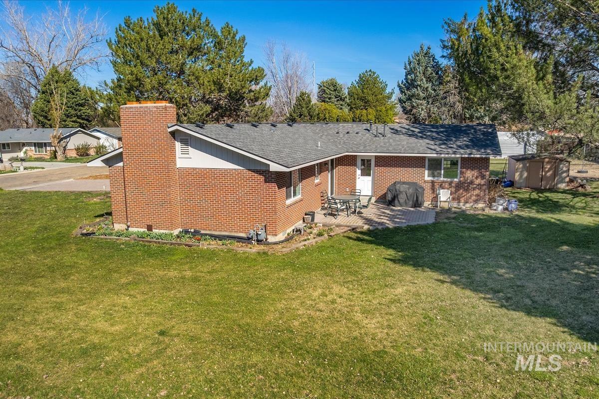 702 N La Cresta Ave, Caldwell, Idaho 83605-2531, 3 Bedrooms, 2 Bathrooms, Residential For Sale, Price $366,000,MLS 98978855