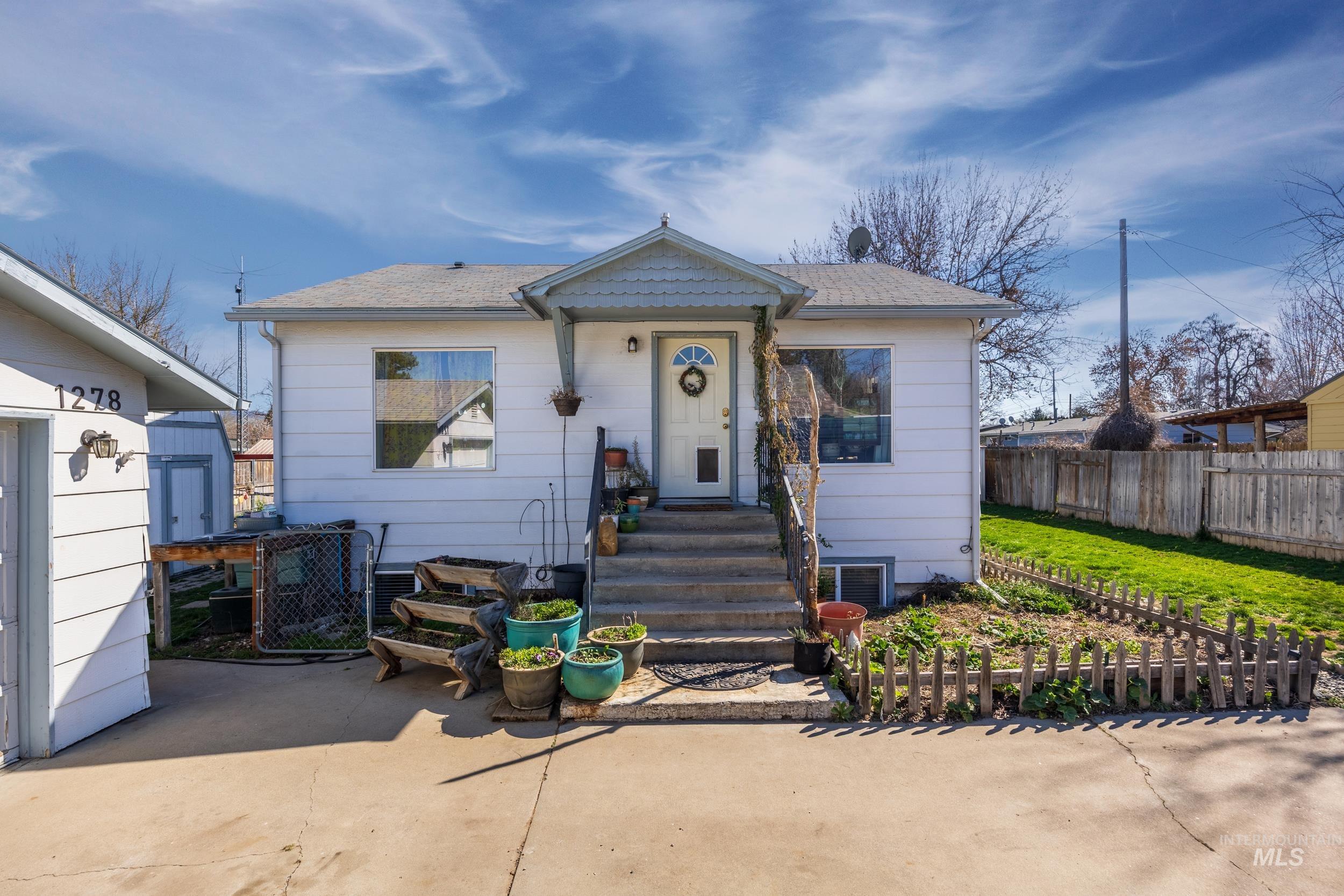 1278 W Targee St, Boise, Idaho 83706, 3 Bedrooms, 2 Bathrooms, Residential For Sale, Price $489,900, 98978856