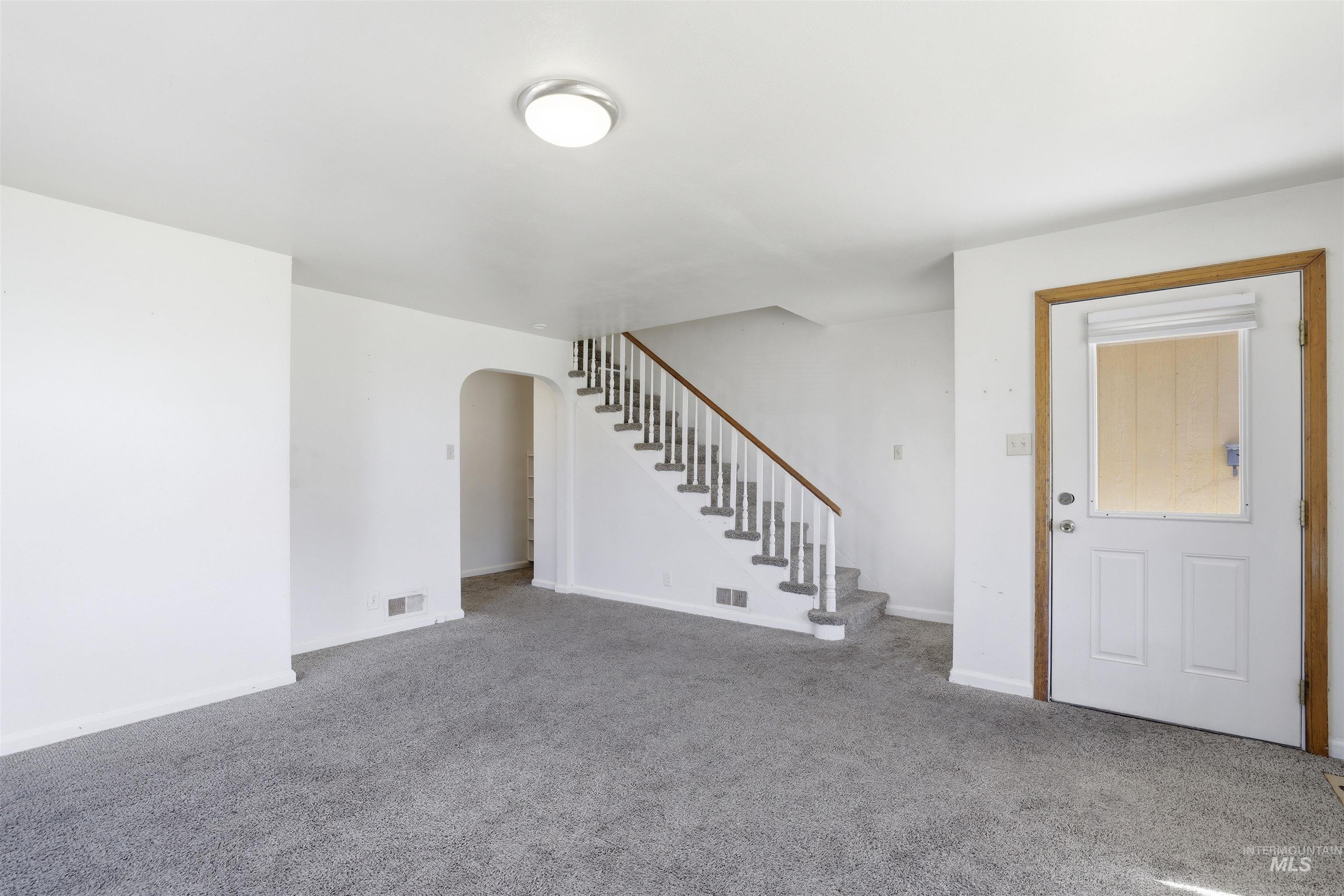 116 N 13th Ave, Buhl, Idaho 83316, 3 Bedrooms, 1.5 Bathrooms, Residential Income For Sale, Price $294,900,MLS 98978859