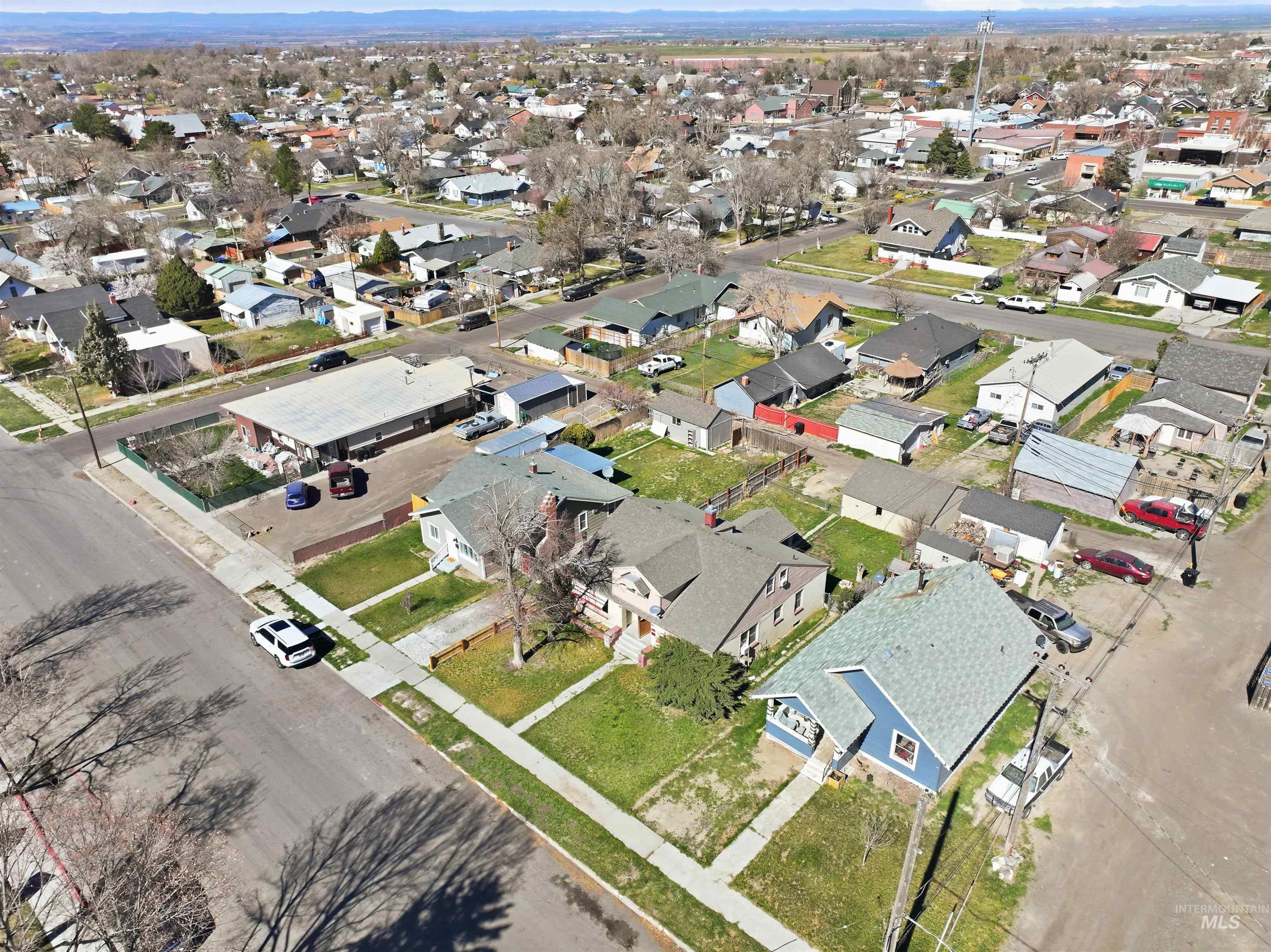 116 N 13th Ave, Buhl, Idaho 83316, 3 Bedrooms, 1.5 Bathrooms, Residential Income For Sale, Price $294,900,MLS 98978859