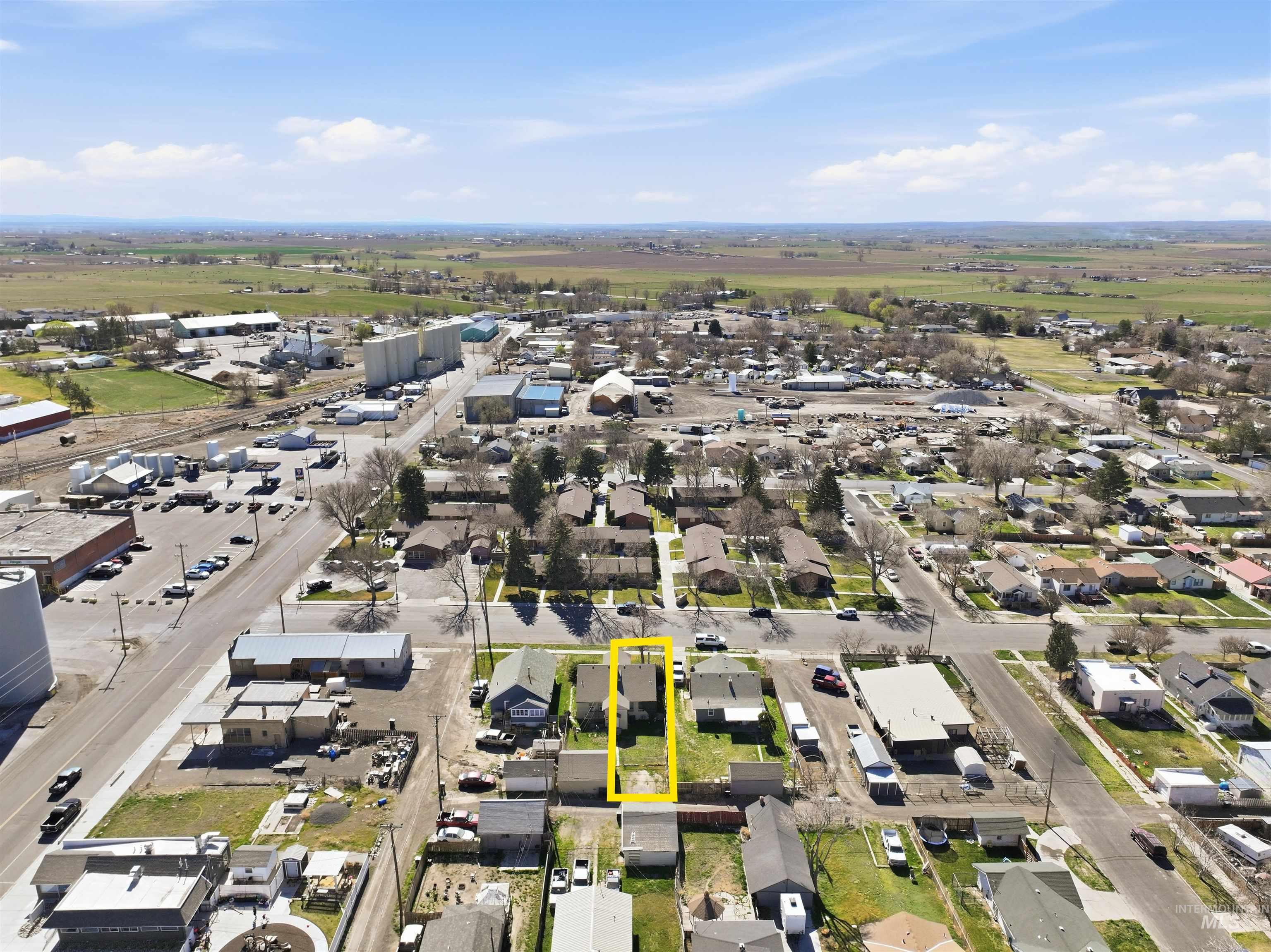 116 N 13th Ave, Buhl, Idaho 83316, 3 Bedrooms, 1.5 Bathrooms, Residential Income For Sale, Price $294,900,MLS 98978859