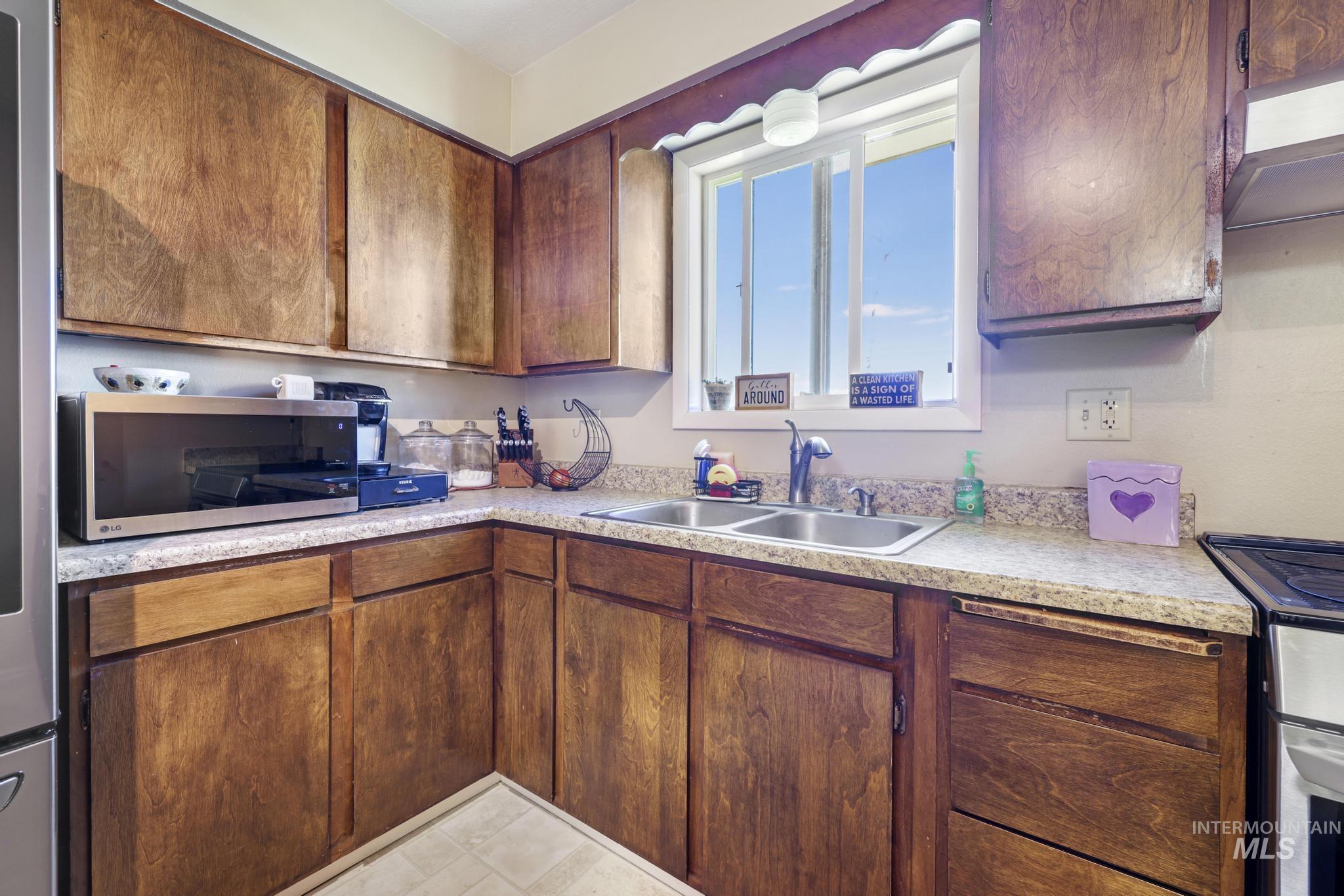 618 Sharon Street, Rupert, Idaho 83350, 3 Bedrooms, 1 Bathroom, Residential For Sale, Price $245,000,MLS 98978860