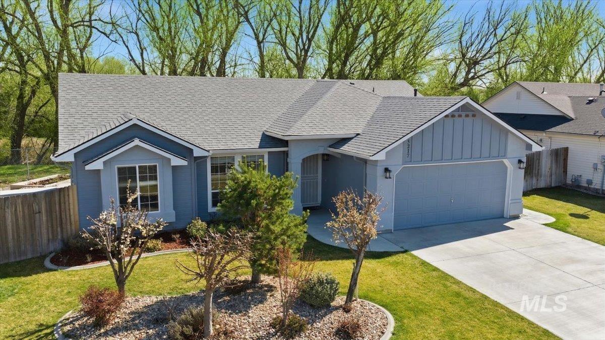 5217 Asbury Way, Caldwell, Idaho 83607, 3 Bedrooms, 2 Bathrooms, Residential For Sale, Price $350,000,MLS 98978861