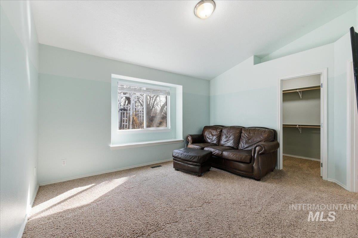 5217 Asbury Way, Caldwell, Idaho 83607, 3 Bedrooms, 2 Bathrooms, Residential For Sale, Price $350,000,MLS 98978861