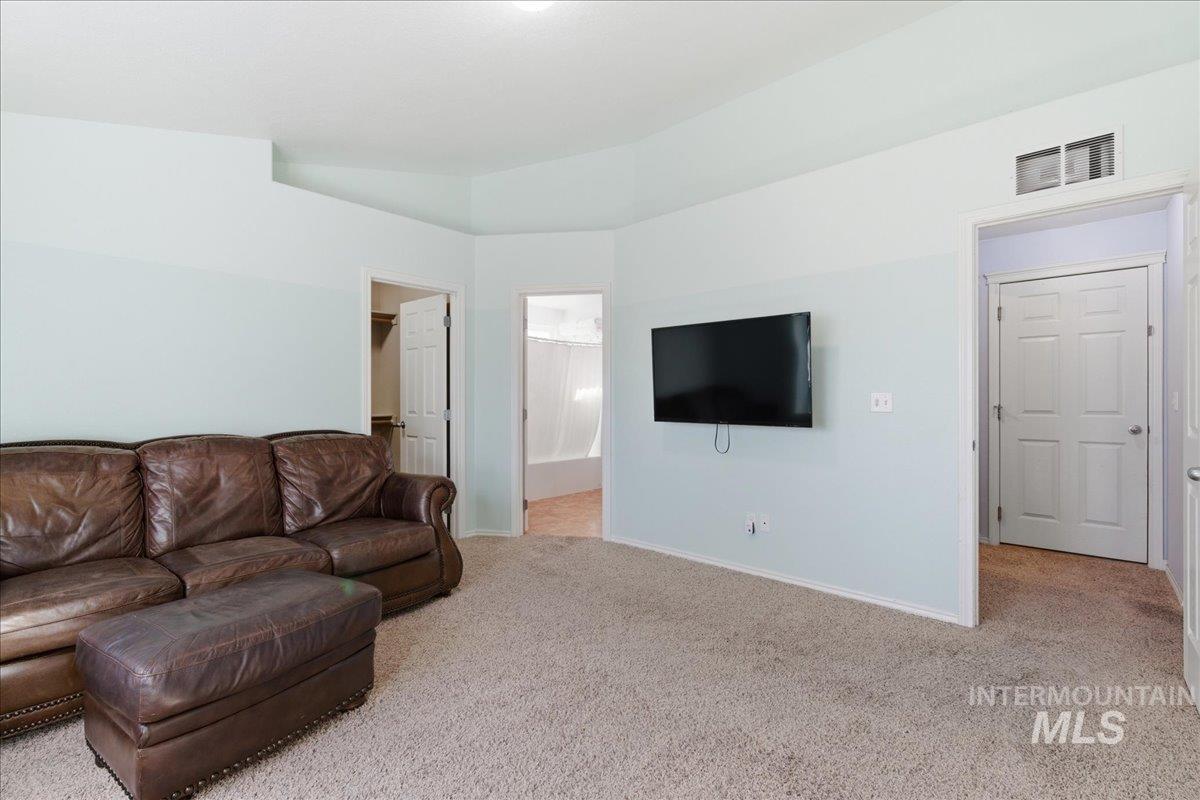 5217 Asbury Way, Caldwell, Idaho 83607, 3 Bedrooms, 2 Bathrooms, Residential For Sale, Price $350,000,MLS 98978861