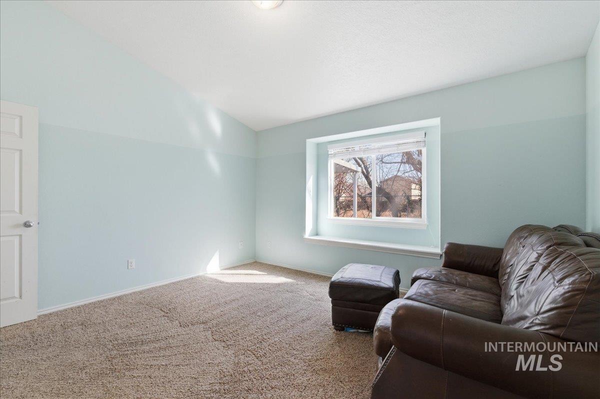 5217 Asbury Way, Caldwell, Idaho 83607, 3 Bedrooms, 2 Bathrooms, Residential For Sale, Price $350,000,MLS 98978861