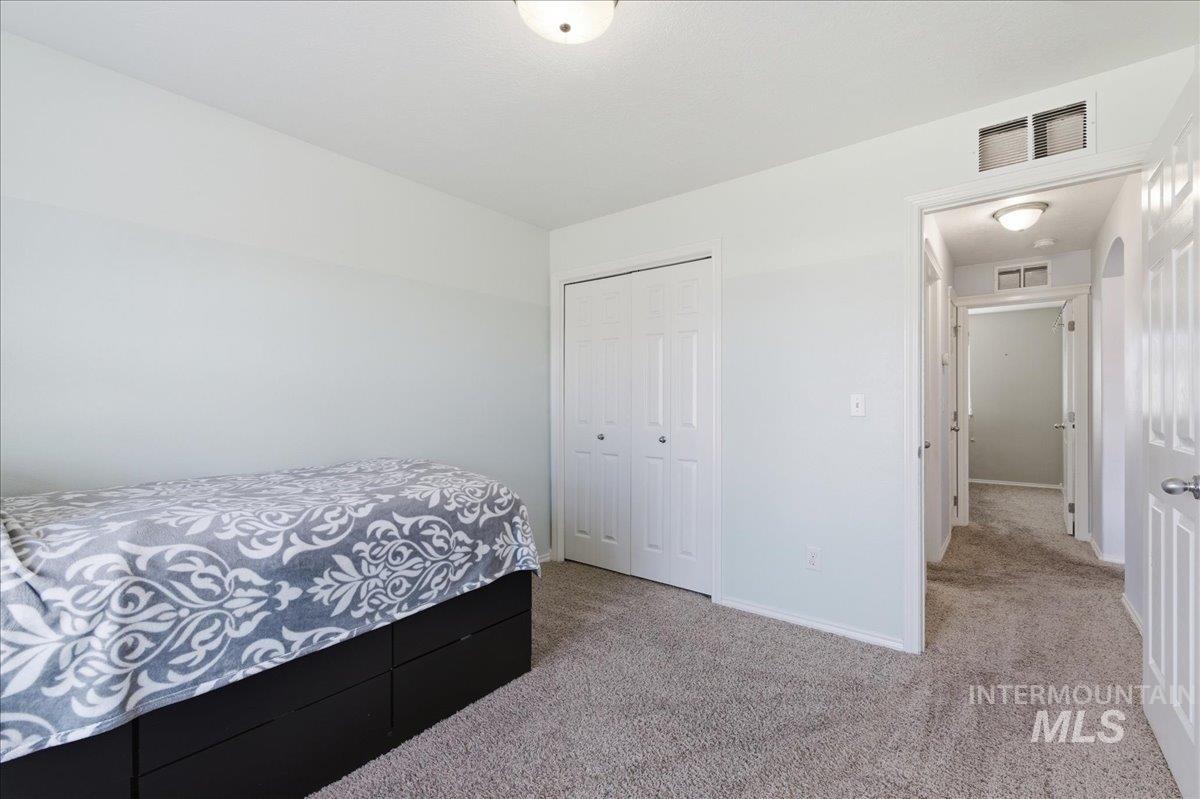 5217 Asbury Way, Caldwell, Idaho 83607, 3 Bedrooms, 2 Bathrooms, Residential For Sale, Price $350,000,MLS 98978861