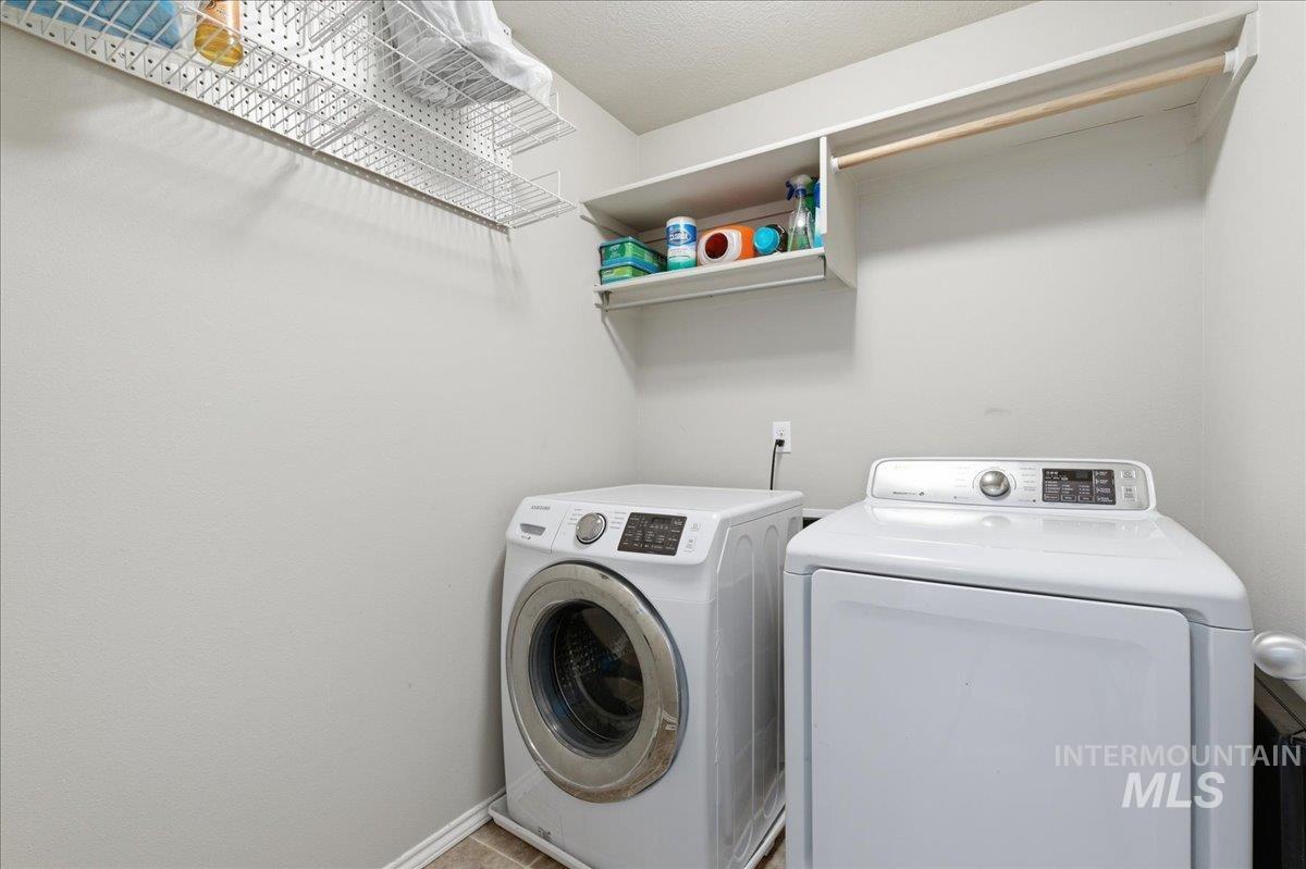 5217 Asbury Way, Caldwell, Idaho 83607, 3 Bedrooms, 2 Bathrooms, Residential For Sale, Price $350,000,MLS 98978861