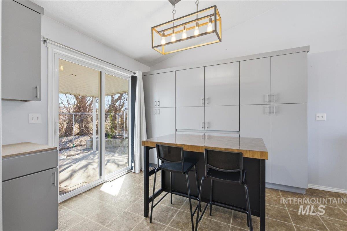 5217 Asbury Way, Caldwell, Idaho 83607, 3 Bedrooms, 2 Bathrooms, Residential For Sale, Price $350,000,MLS 98978861