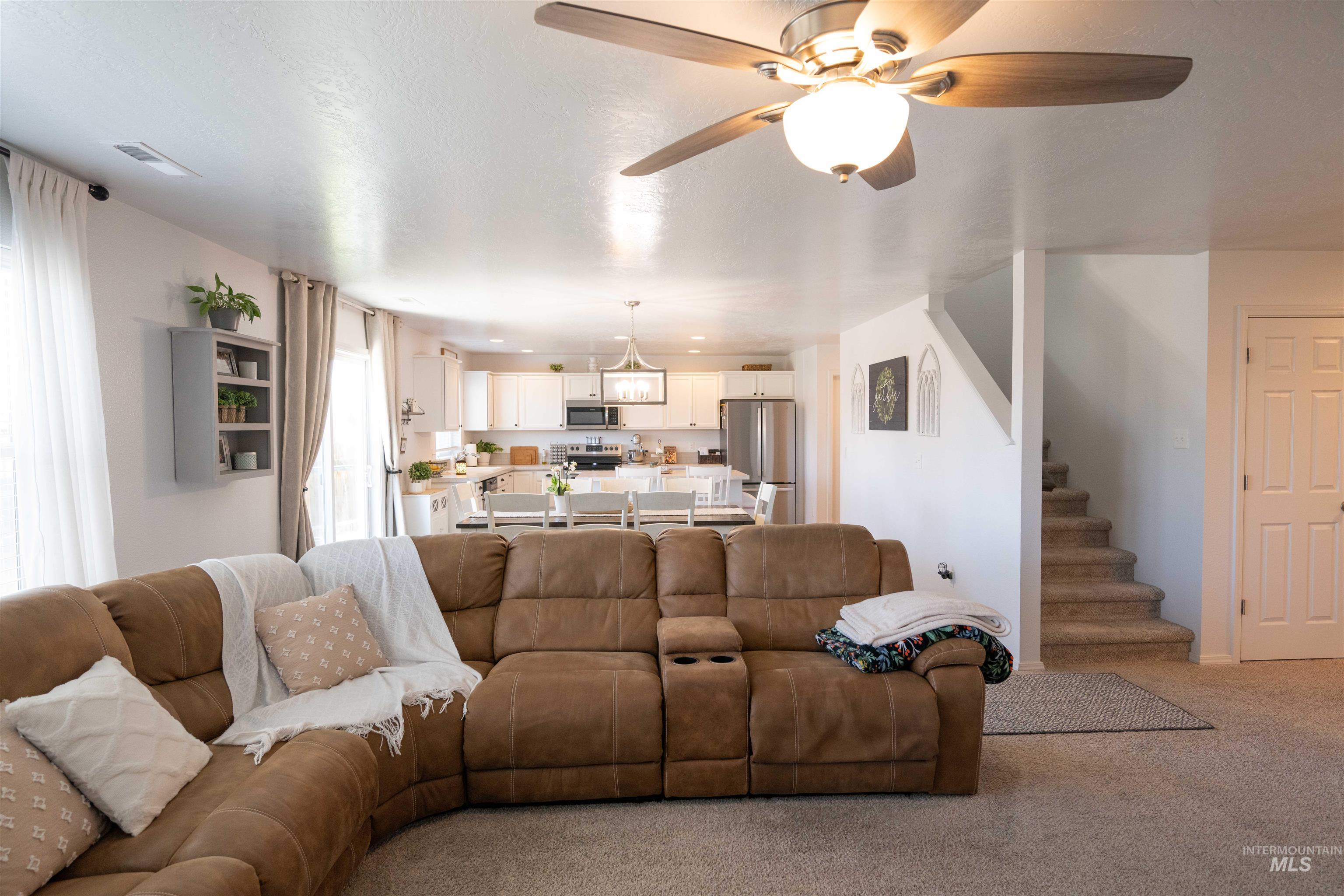 1660 SW Levant Way, Mountain Home, Idaho 83647, 4 Bedrooms, 2.5 Bathrooms, Residential For Sale, Price $460,000,MLS 98978863