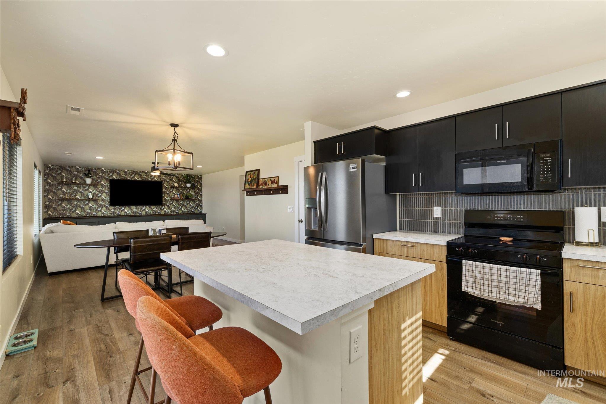 6855 S Dedication Way, Meridian, Idaho 83642, 4 Bedrooms, 2.5 Bathrooms, Residential For Sale, Price $479,997,MLS 98978864