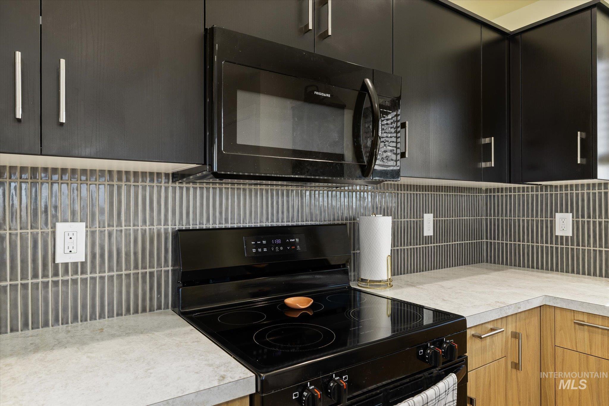 6855 S Dedication Way, Meridian, Idaho 83642, 4 Bedrooms, 2.5 Bathrooms, Residential For Sale, Price $479,997,MLS 98978864