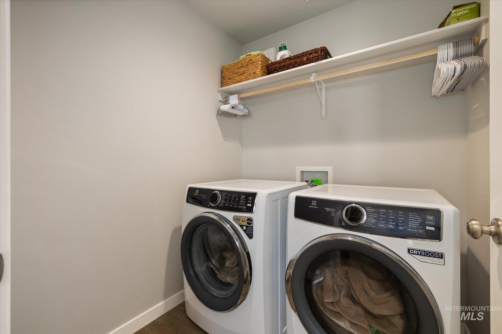 6855 S Dedication Way, Meridian, Idaho 83642, 4 Bedrooms, 2.5 Bathrooms, Residential For Sale, Price $479,997,MLS 98978864