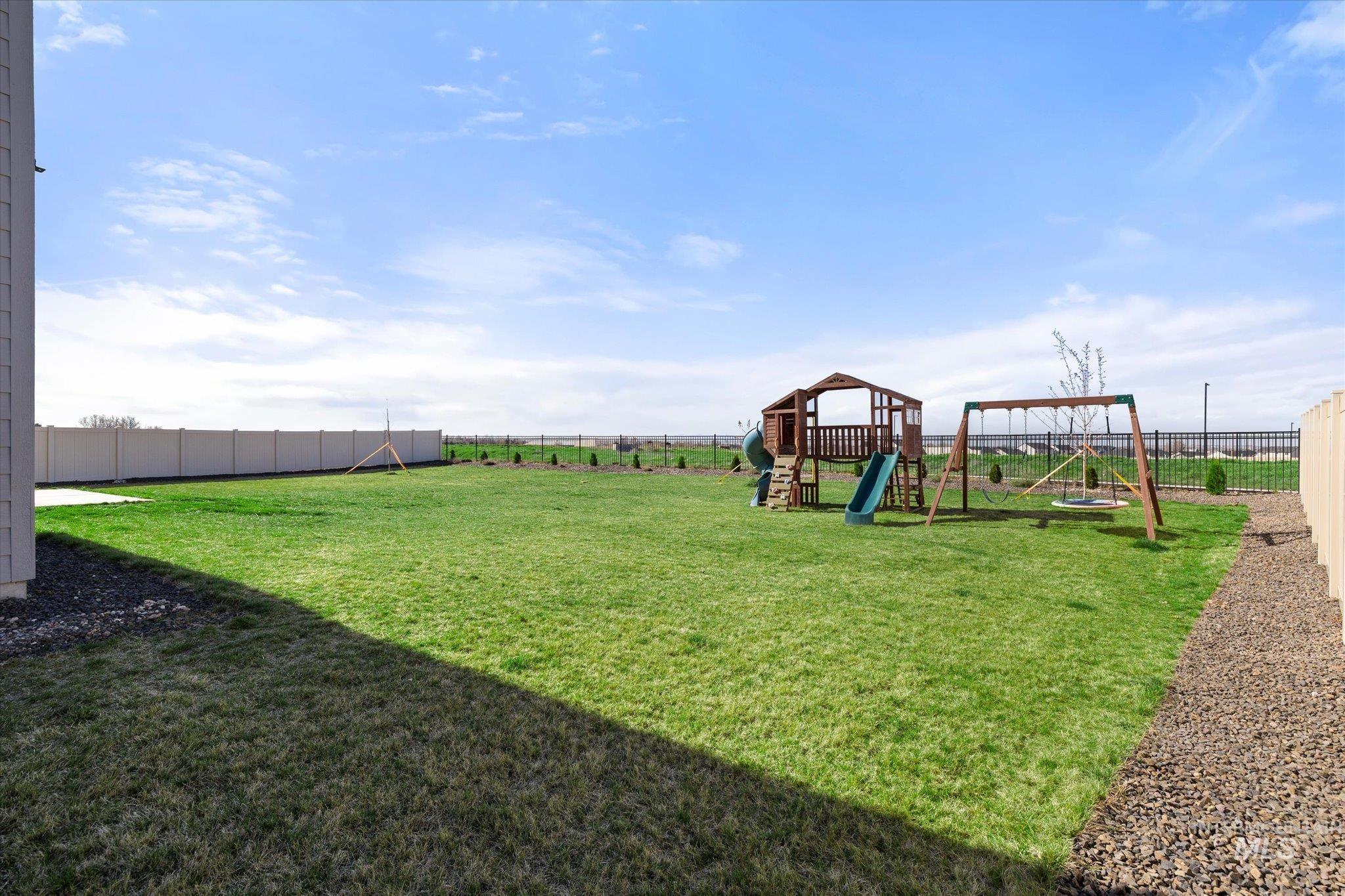 6855 S Dedication Way, Meridian, Idaho 83642, 4 Bedrooms, 2.5 Bathrooms, Residential For Sale, Price $479,997,MLS 98978864