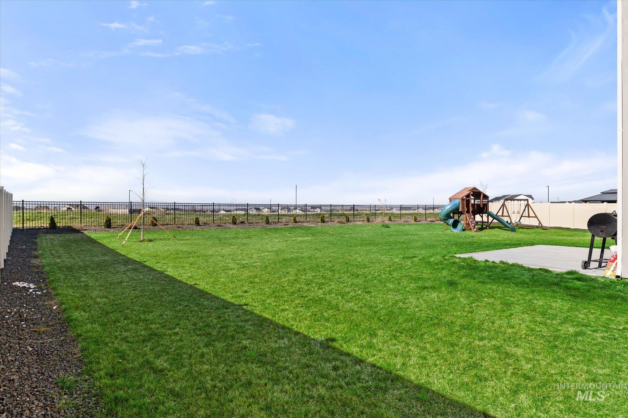 6855 S Dedication Way, Meridian, Idaho 83642, 4 Bedrooms, 2.5 Bathrooms, Residential For Sale, Price $479,997,MLS 98978864