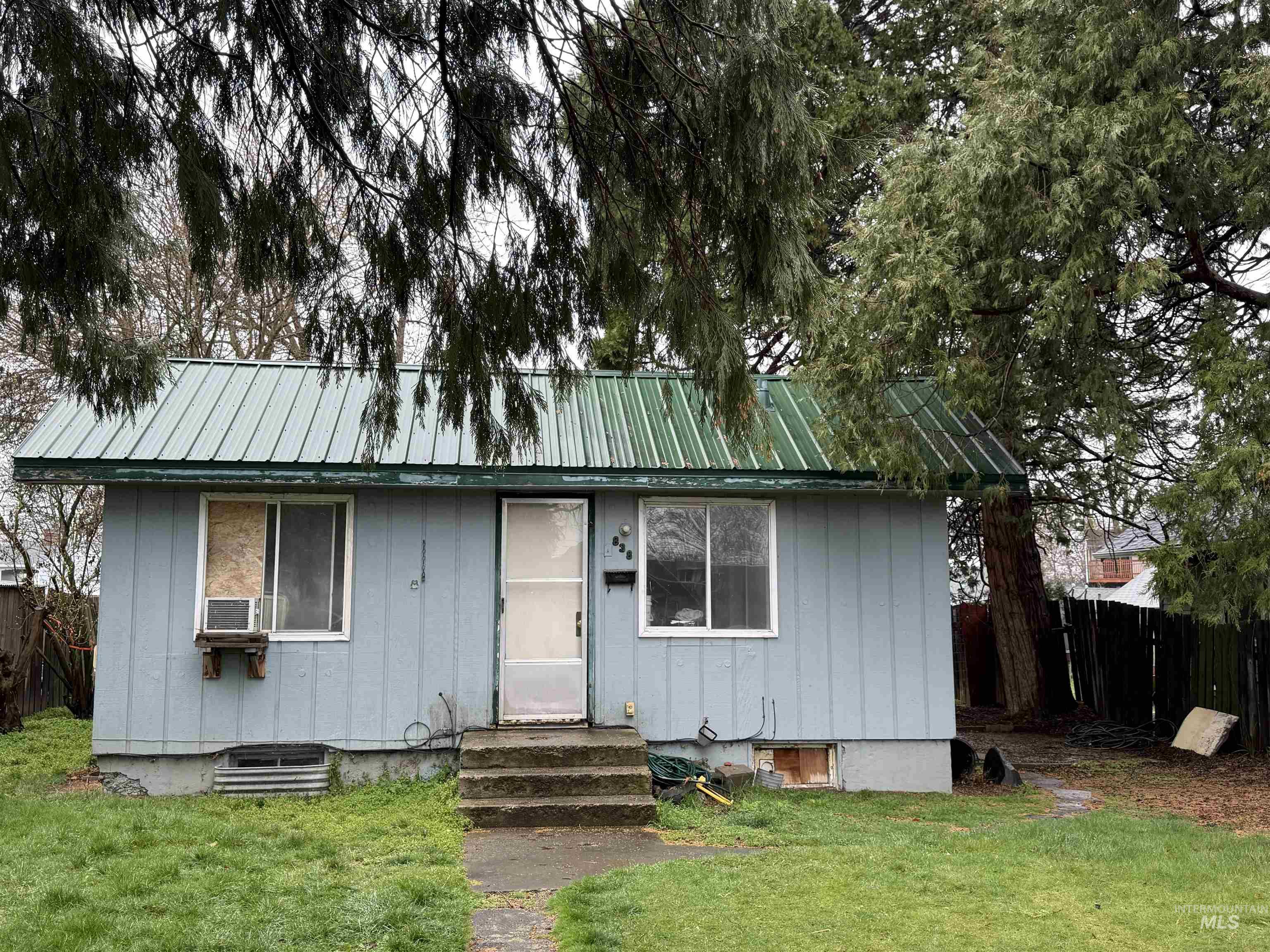 838 11th St., Clarkston, Washington 99403, 2 Bedrooms, 2 Bathrooms, Residential For Sale, Price $145,000,MLS 98978866