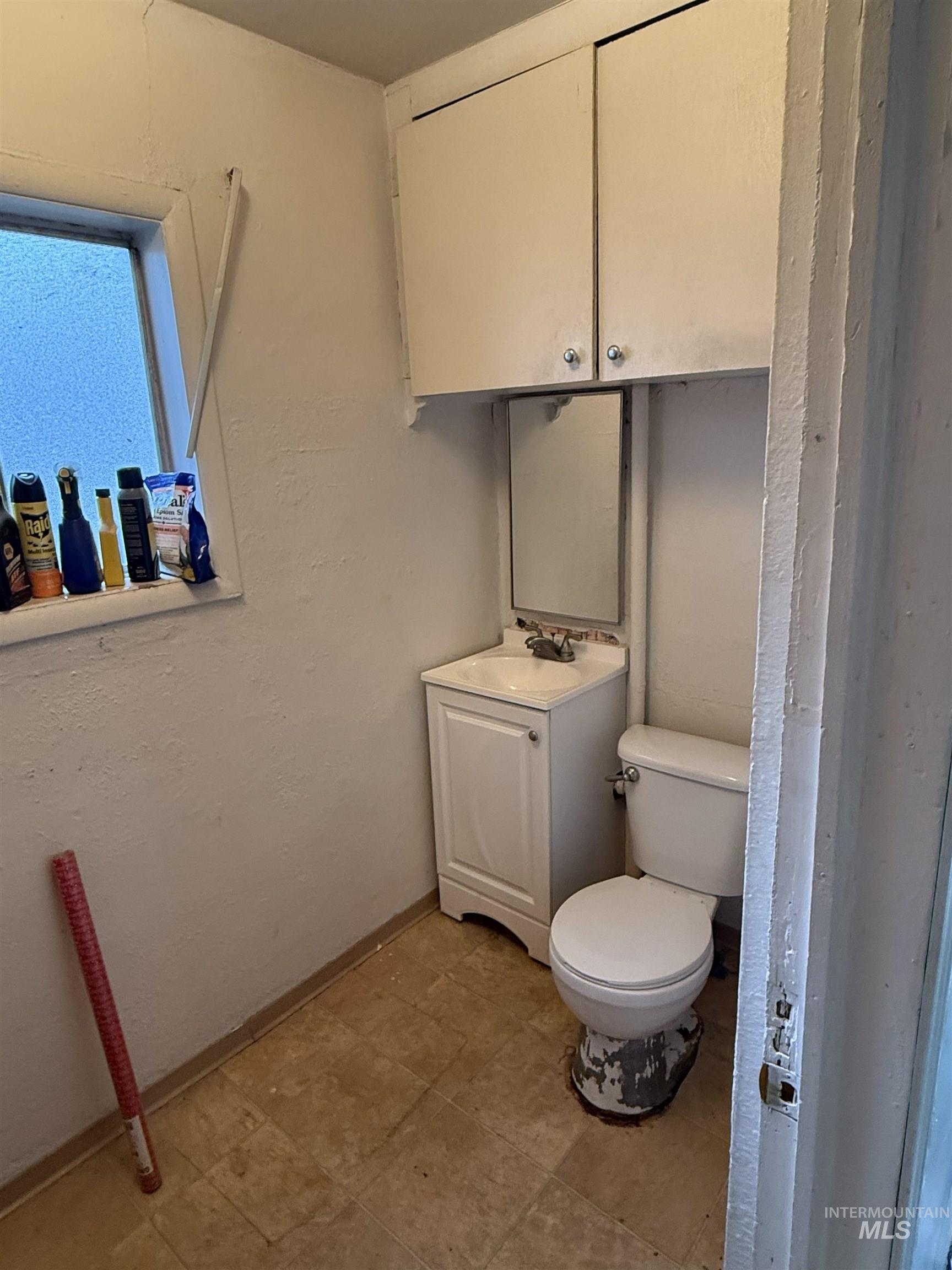 838 11th St., Clarkston, Washington 99403, 2 Bedrooms, 2 Bathrooms, Residential For Sale, Price $145,000,MLS 98978866