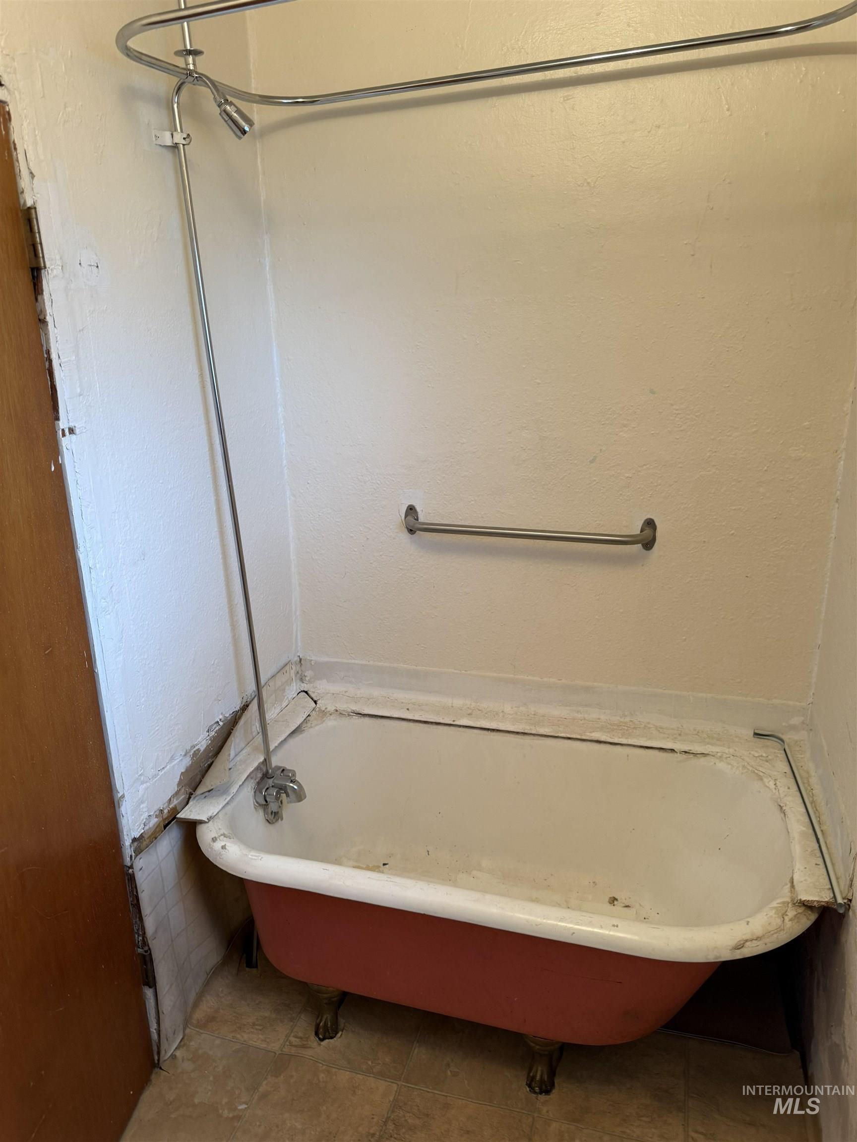 838 11th St., Clarkston, Washington 99403, 2 Bedrooms, 2 Bathrooms, Residential For Sale, Price $145,000,MLS 98978866