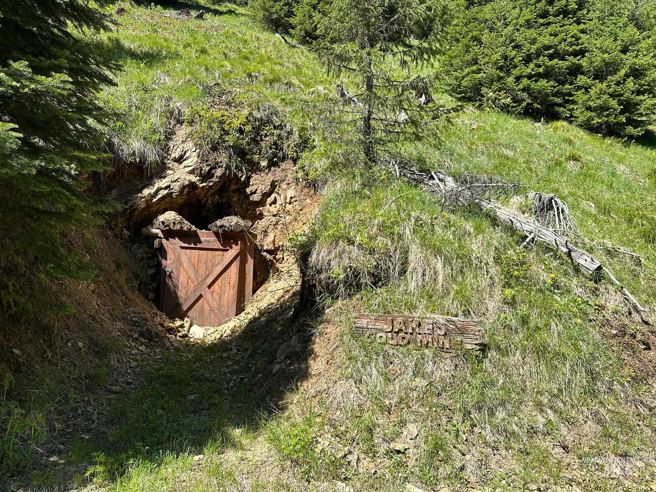 1391 Crooked River Road, Elk City, Idaho 83525, 2 Bedrooms, 2 Bathrooms, Residential For Sale, Price $2,250,000, 98978867