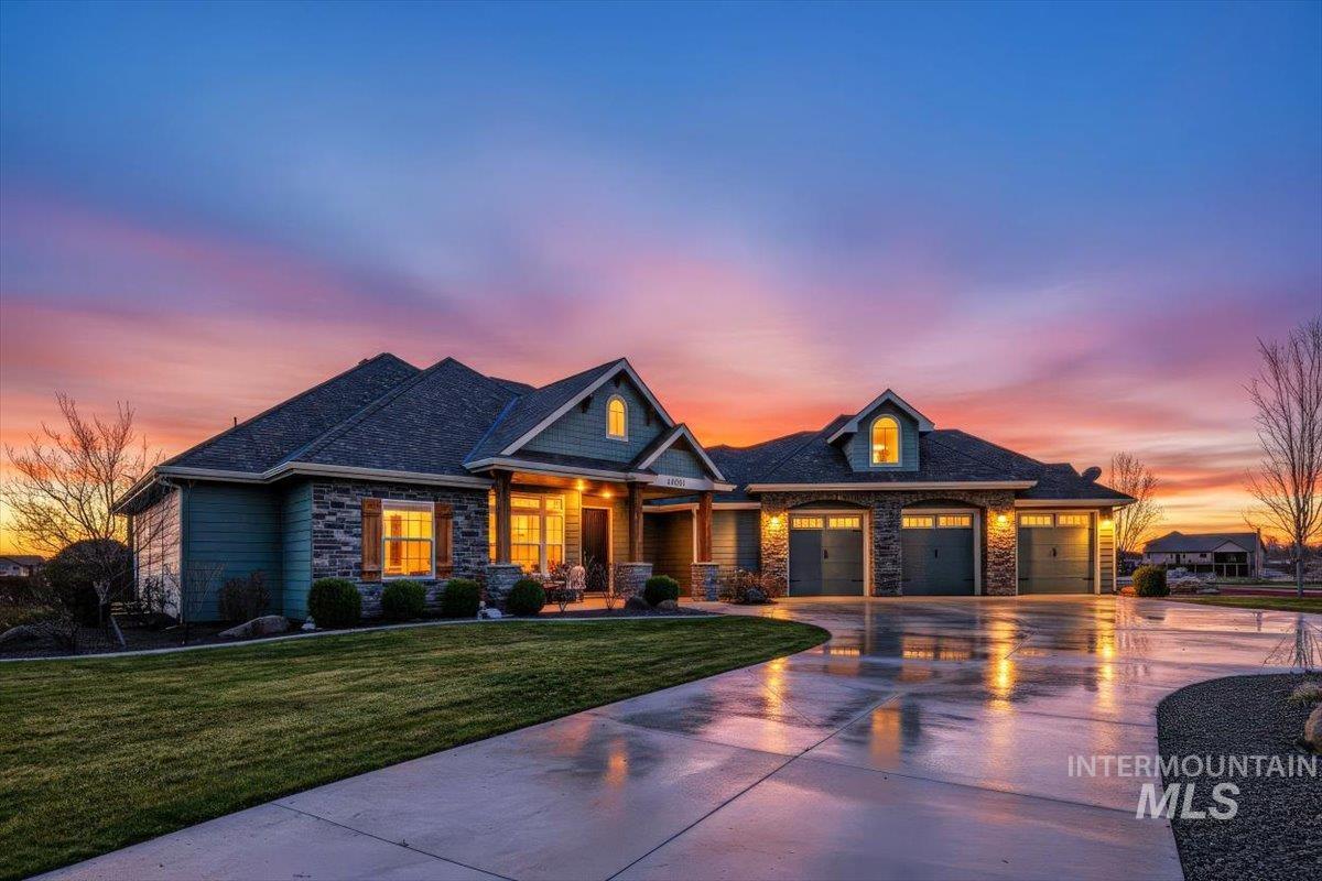 24053 Pheasant Ridge Ct., Middleton, Idaho 83644, 3 Bedrooms, 2.5 Bathrooms, Residential For Sale, Price $1,275,000,MLS 98978868