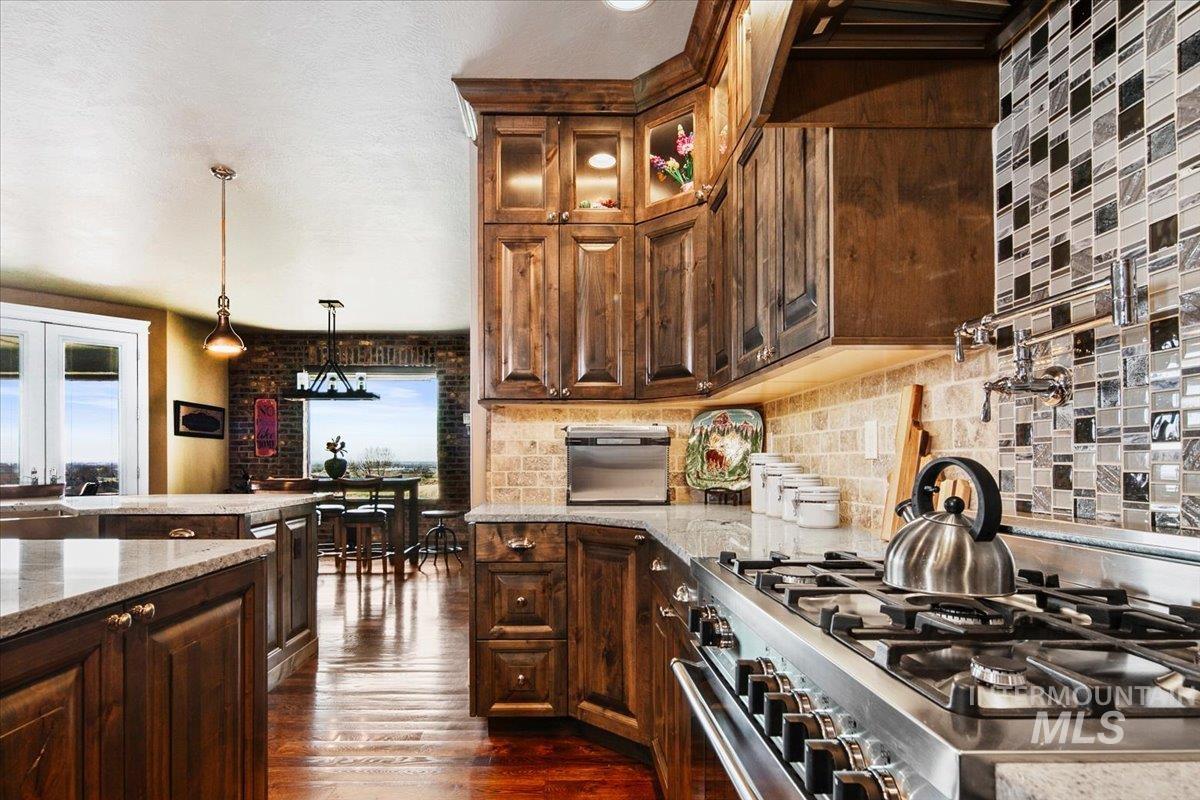 24053 Pheasant Ridge Ct., Middleton, Idaho 83644, 3 Bedrooms, 2.5 Bathrooms, Residential For Sale, Price $1,275,000, 98978868