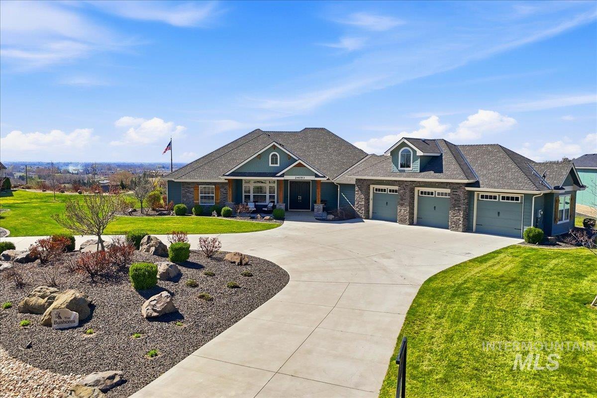 24053 Pheasant Ridge Ct., Middleton, Idaho 83644, 3 Bedrooms, 2.5 Bathrooms, Residential For Sale, Price $1,275,000,MLS 98978868