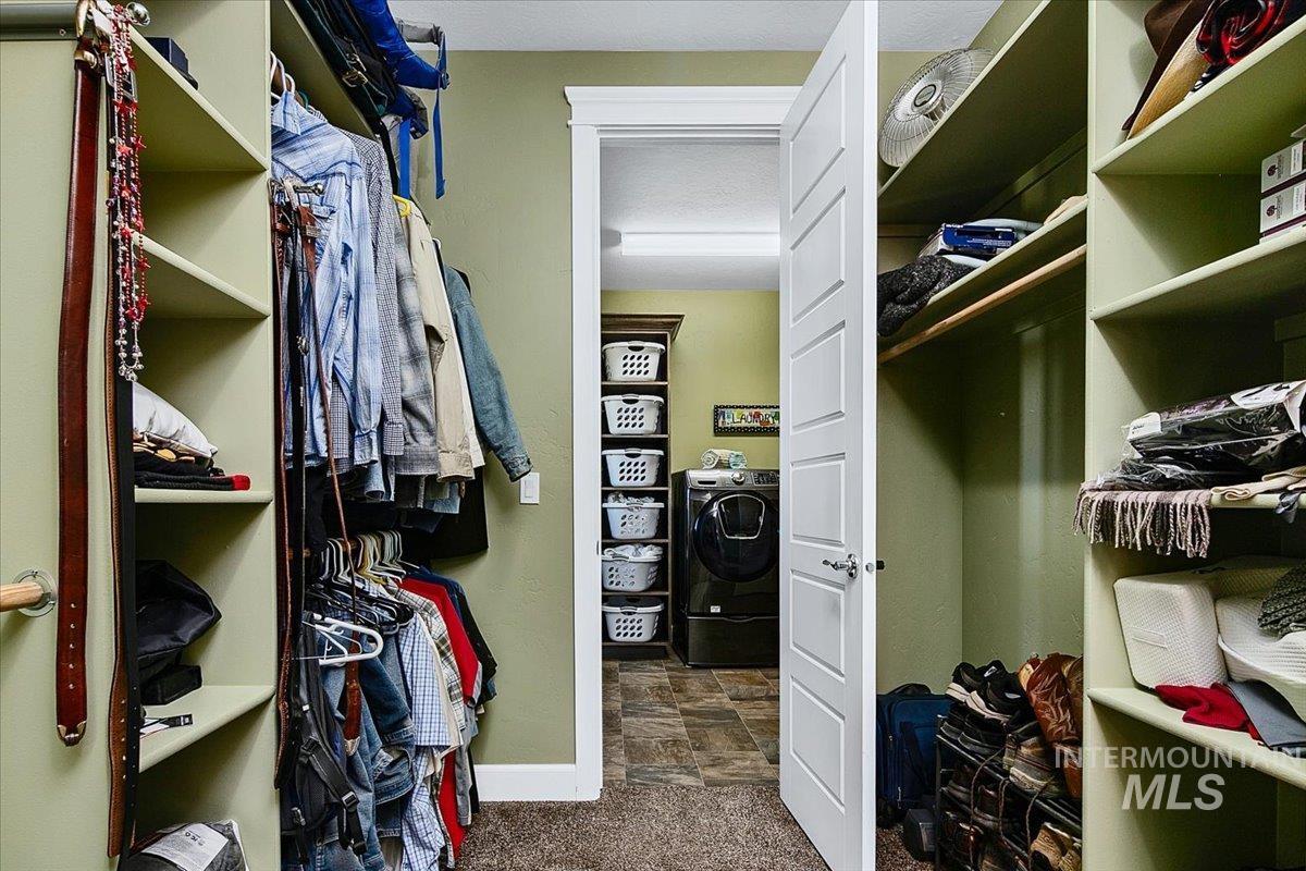 24053 Pheasant Ridge Ct., Middleton, Idaho 83644, 3 Bedrooms, 2.5 Bathrooms, Residential For Sale, Price $1,275,000,MLS 98978868