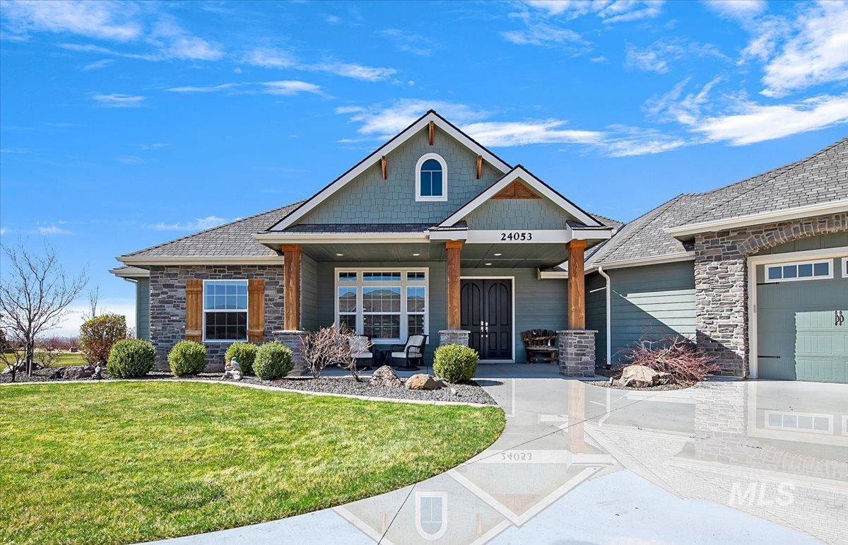 24053 Pheasant Ridge Ct., Middleton, Idaho 83644, 3 Bedrooms, 2.5 Bathrooms, Residential For Sale, Price $1,275,000,MLS 98978868