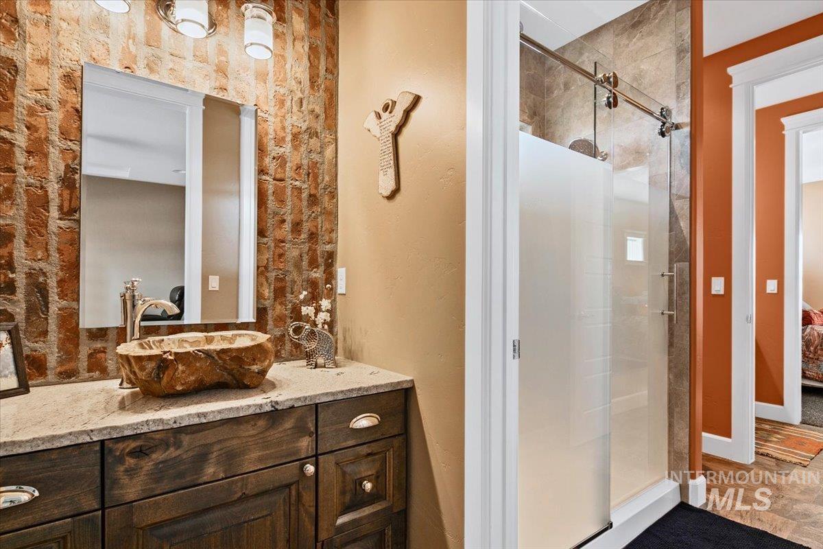 24053 Pheasant Ridge Ct., Middleton, Idaho 83644, 3 Bedrooms, 2.5 Bathrooms, Residential For Sale, Price $1,275,000, 98978868