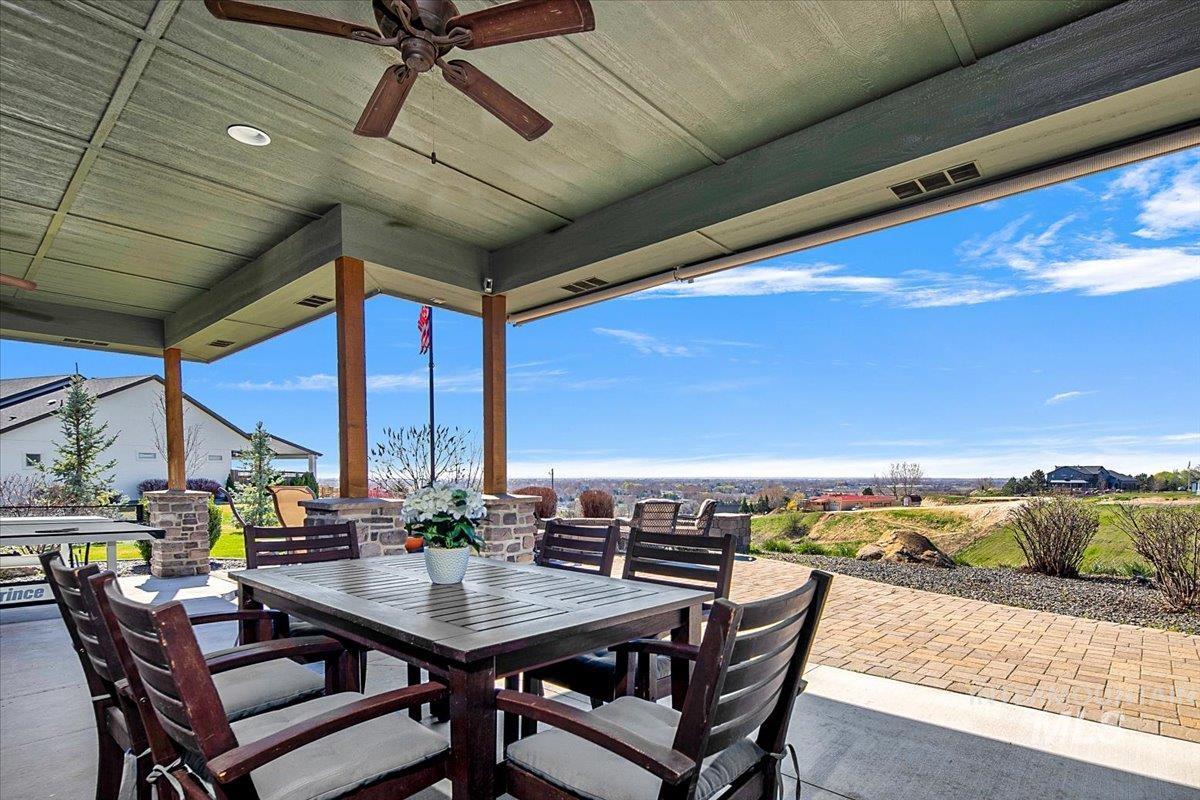 24053 Pheasant Ridge Ct., Middleton, Idaho 83644, 3 Bedrooms, 2.5 Bathrooms, Residential For Sale, Price $1,275,000, 98978868