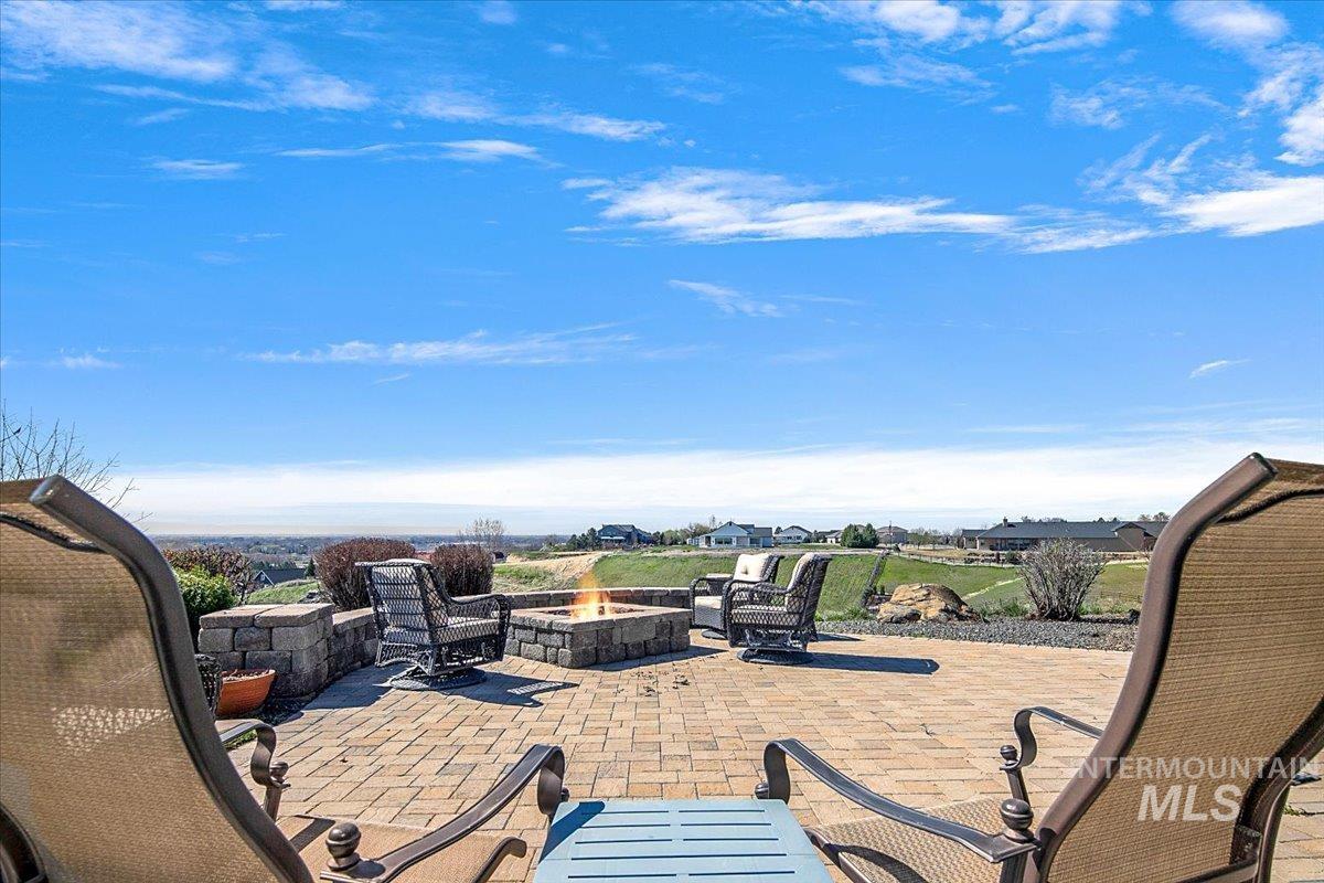 24053 Pheasant Ridge Ct., Middleton, Idaho 83644, 3 Bedrooms, 2.5 Bathrooms, Residential For Sale, Price $1,275,000,MLS 98978868