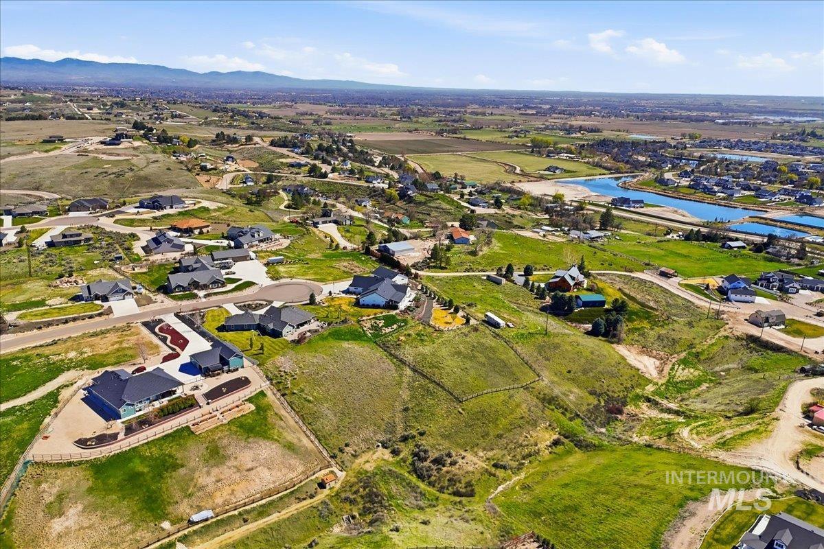 24053 Pheasant Ridge Ct., Middleton, Idaho 83644, 3 Bedrooms, 2.5 Bathrooms, Residential For Sale, Price $1,275,000, 98978868