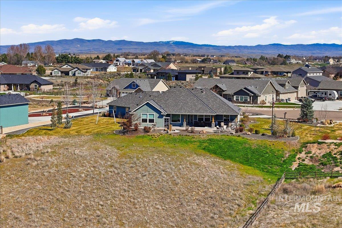 24053 Pheasant Ridge Ct., Middleton, Idaho 83644, 3 Bedrooms, 2.5 Bathrooms, Residential For Sale, Price $1,275,000, 98978868