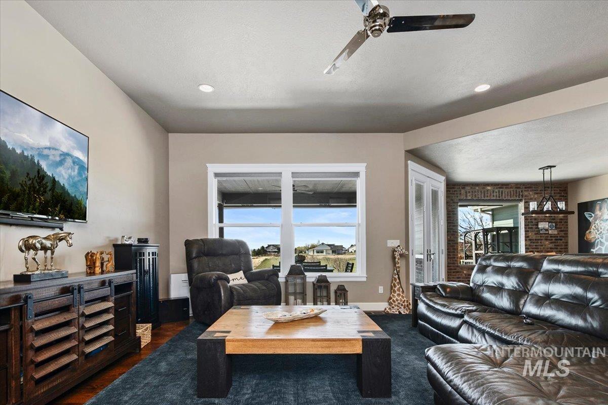 24053 Pheasant Ridge Ct., Middleton, Idaho 83644, 3 Bedrooms, 2.5 Bathrooms, Residential For Sale, Price $1,275,000, 98978868