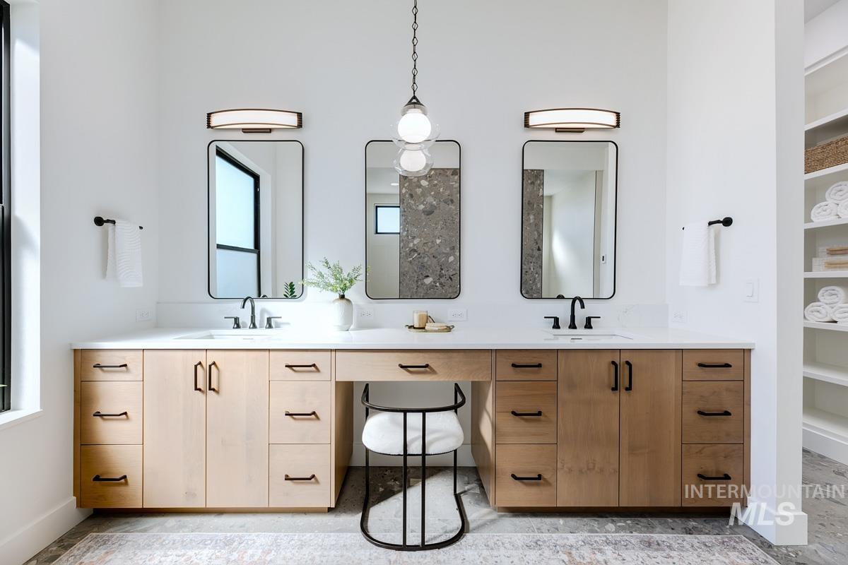 525 Founder Ave, Middleton, Idaho 83644, 3 Bedrooms, 4 Bathrooms, Residential For Sale, Price $1,429,900,MLS 98978870