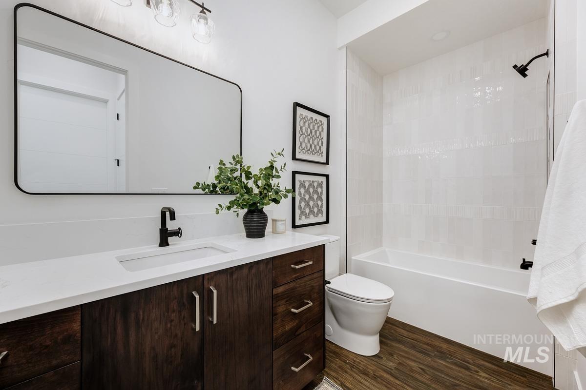 525 Founder Ave, Middleton, Idaho 83644, 3 Bedrooms, 4 Bathrooms, Residential For Sale, Price $1,429,900,MLS 98978870