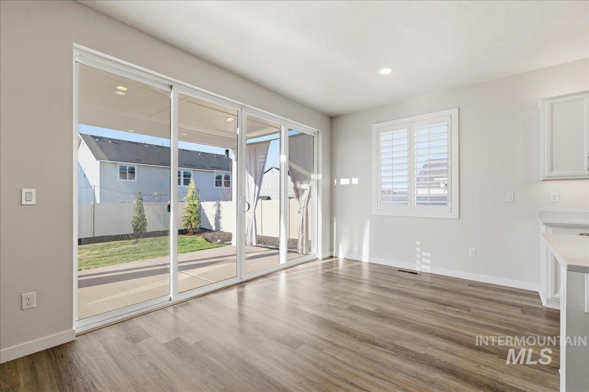 11121 W Soaring Hawk St, Star, Idaho 83669, 5 Bedrooms, 3 Bathrooms, Residential For Sale, Price $694,000,MLS 98978873