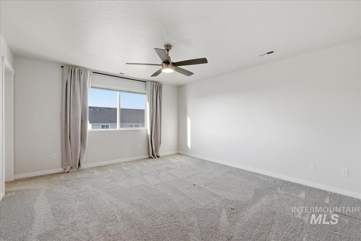 11121 W Soaring Hawk St, Star, Idaho 83669, 5 Bedrooms, 3 Bathrooms, Residential For Sale, Price $694,000,MLS 98978873