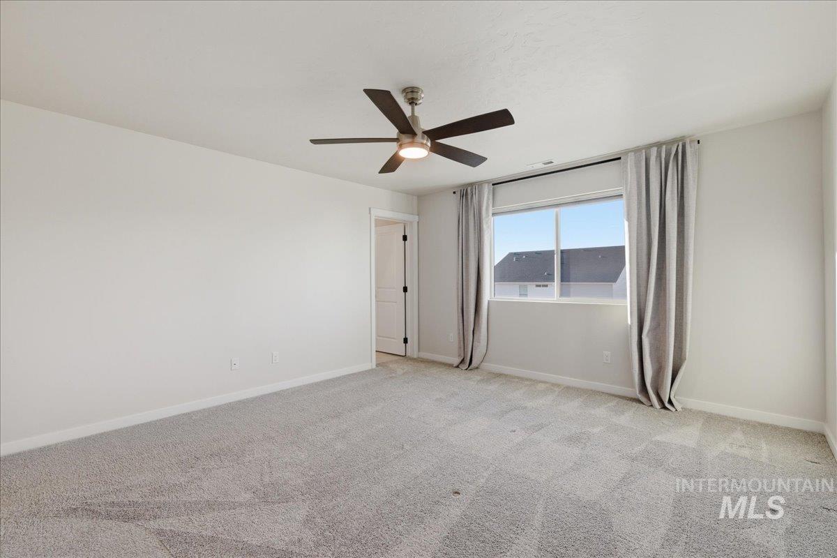 11121 W Soaring Hawk St, Star, Idaho 83669, 5 Bedrooms, 3 Bathrooms, Residential For Sale, Price $694,000,MLS 98978873