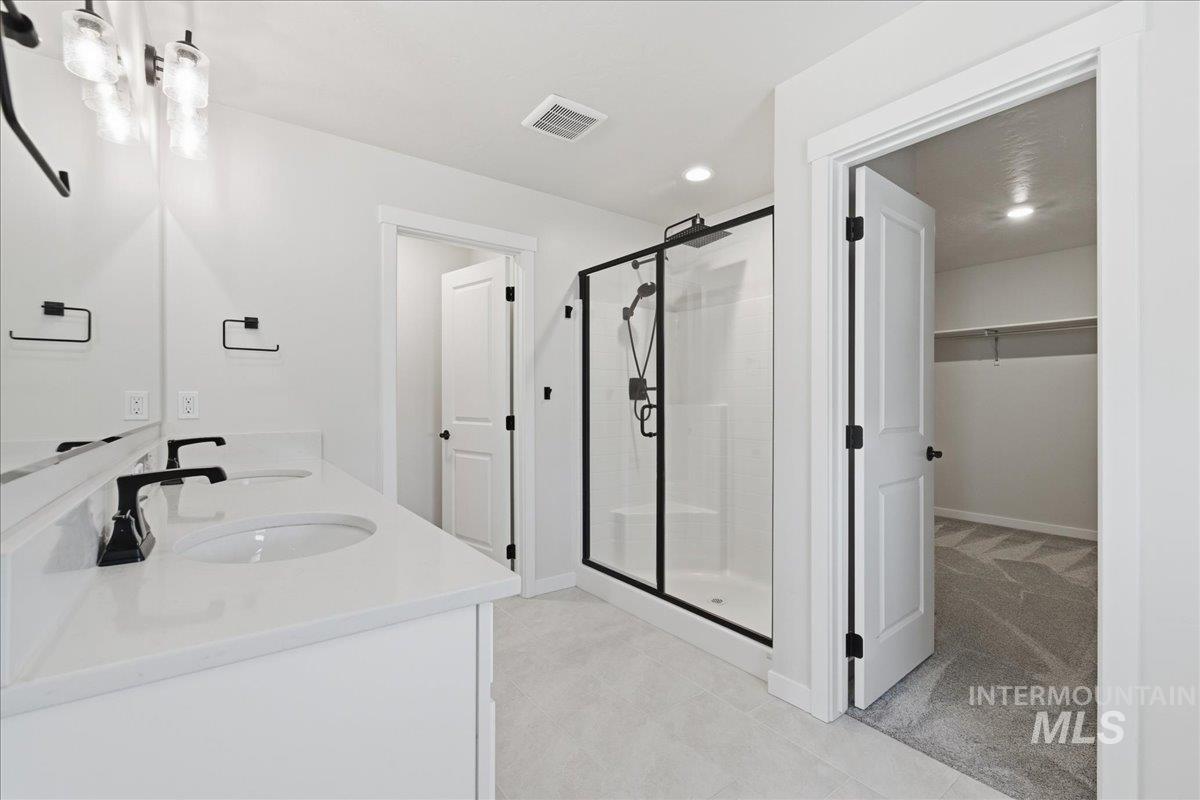 11121 W Soaring Hawk St, Star, Idaho 83669, 5 Bedrooms, 3 Bathrooms, Residential For Sale, Price $694,000,MLS 98978873