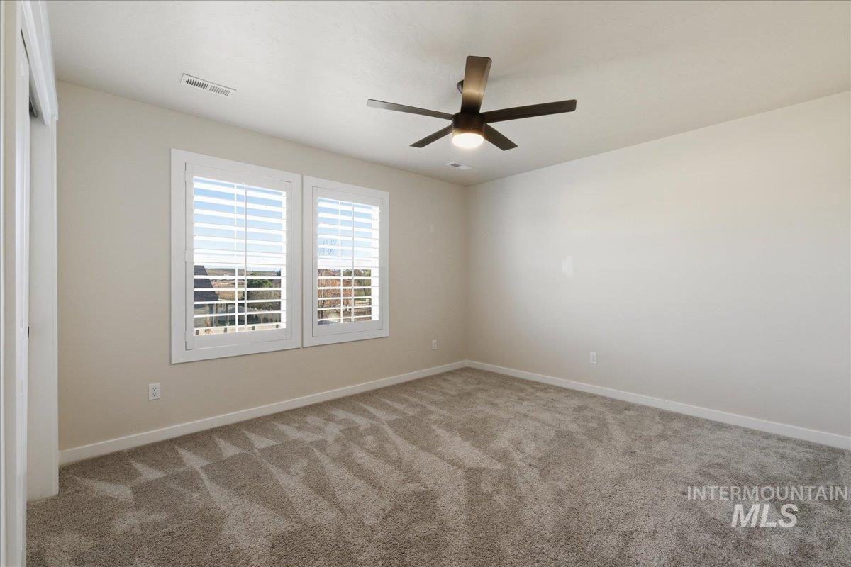 11121 W Soaring Hawk St, Star, Idaho 83669, 5 Bedrooms, 3 Bathrooms, Residential For Sale, Price $694,000,MLS 98978873