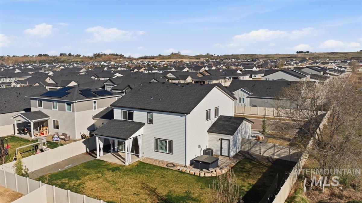 11121 W Soaring Hawk St, Star, Idaho 83669, 5 Bedrooms, 3 Bathrooms, Residential For Sale, Price $689,900, 98978873
