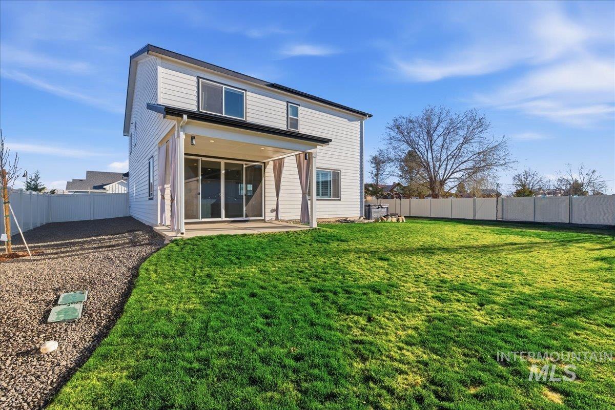 11121 W Soaring Hawk St, Star, Idaho 83669, 5 Bedrooms, 3 Bathrooms, Residential For Sale, Price $689,900, 98978873