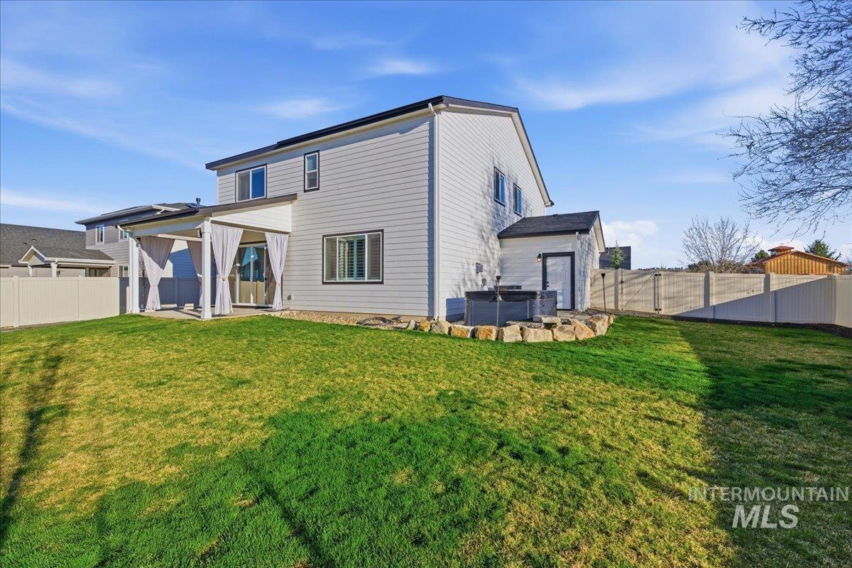 11121 W Soaring Hawk St, Star, Idaho 83669, 5 Bedrooms, 3 Bathrooms, Residential For Sale, Price $689,900, 98978873