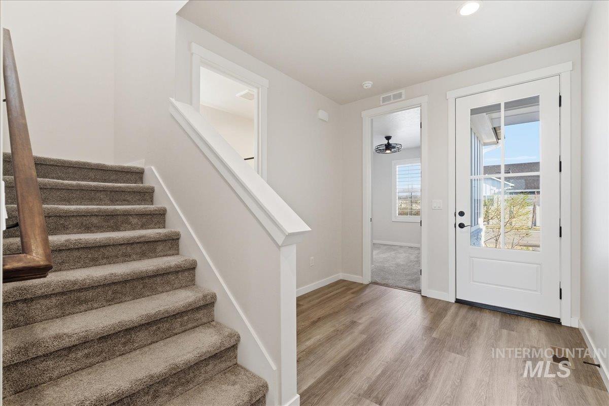 11121 W Soaring Hawk St, Star, Idaho 83669, 5 Bedrooms, 3 Bathrooms, Residential For Sale, Price $694,000,MLS 98978873