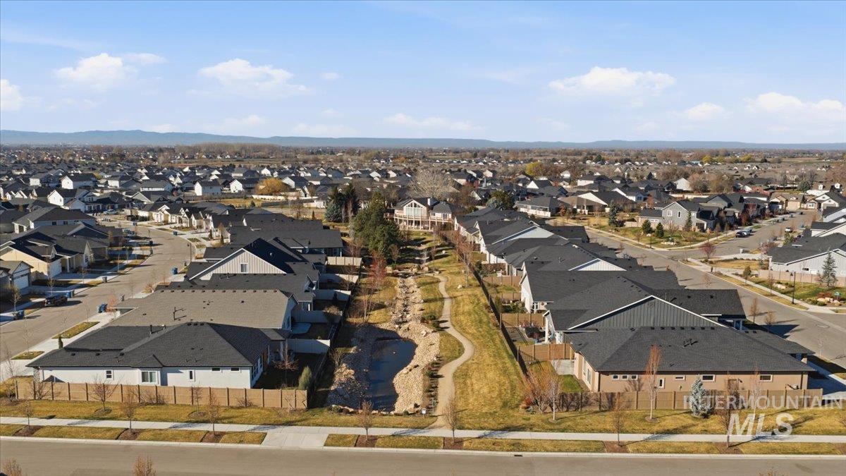 11121 W Soaring Hawk St, Star, Idaho 83669, 5 Bedrooms, 3 Bathrooms, Residential For Sale, Price $689,900, 98978873