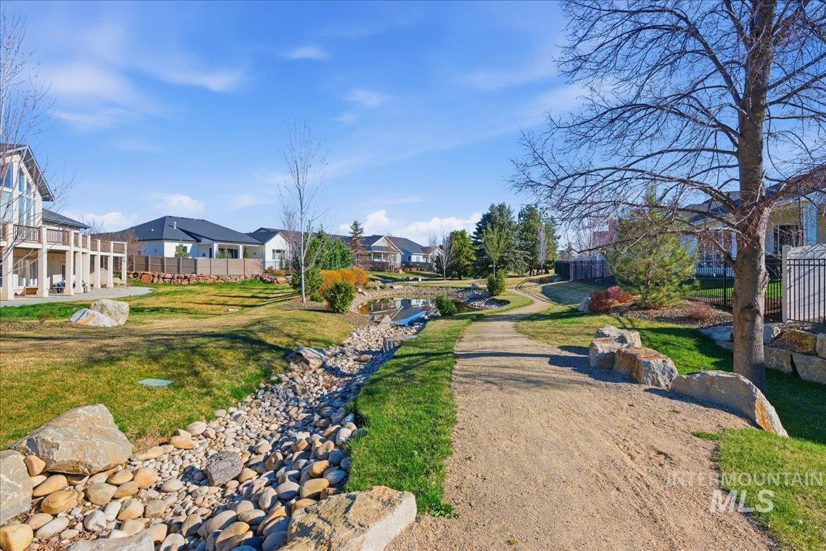 11121 W Soaring Hawk St, Star, Idaho 83669, 5 Bedrooms, 3 Bathrooms, Residential For Sale, Price $689,900, 98978873