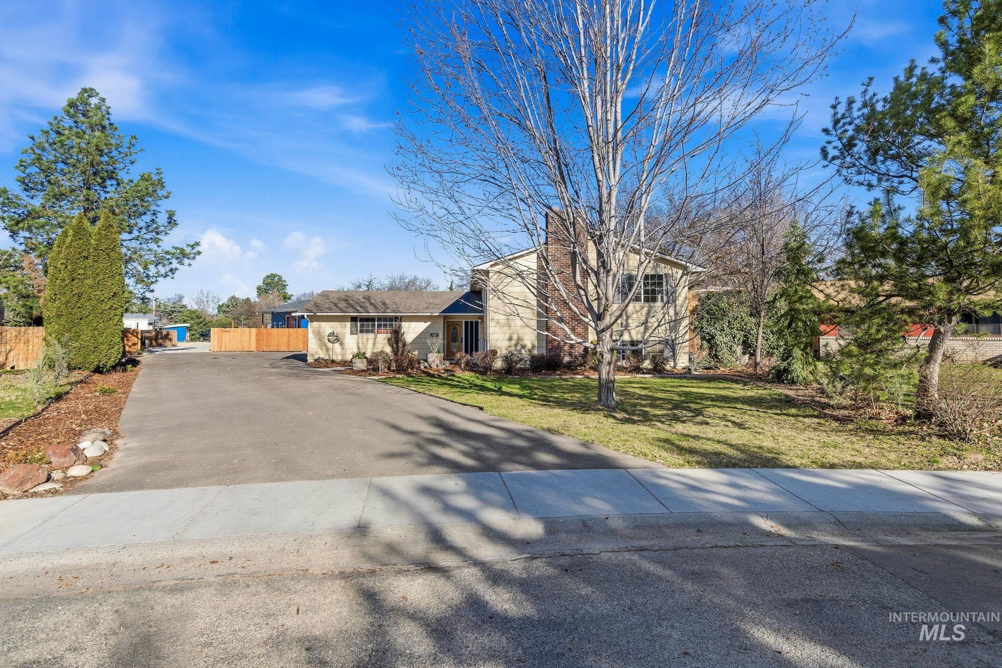 2072 Crystal Way, Boise, Idaho 83706, 4 Bedrooms, 2 Bathrooms, Residential For Sale, Price $725,000,MLS 98978874