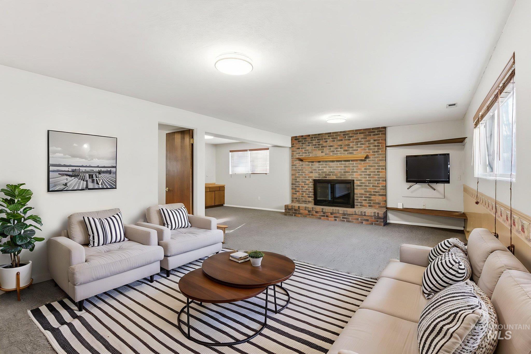 2072 Crystal Way, Boise, Idaho 83706, 4 Bedrooms, 2 Bathrooms, Residential For Sale, Price $725,000,MLS 98978874