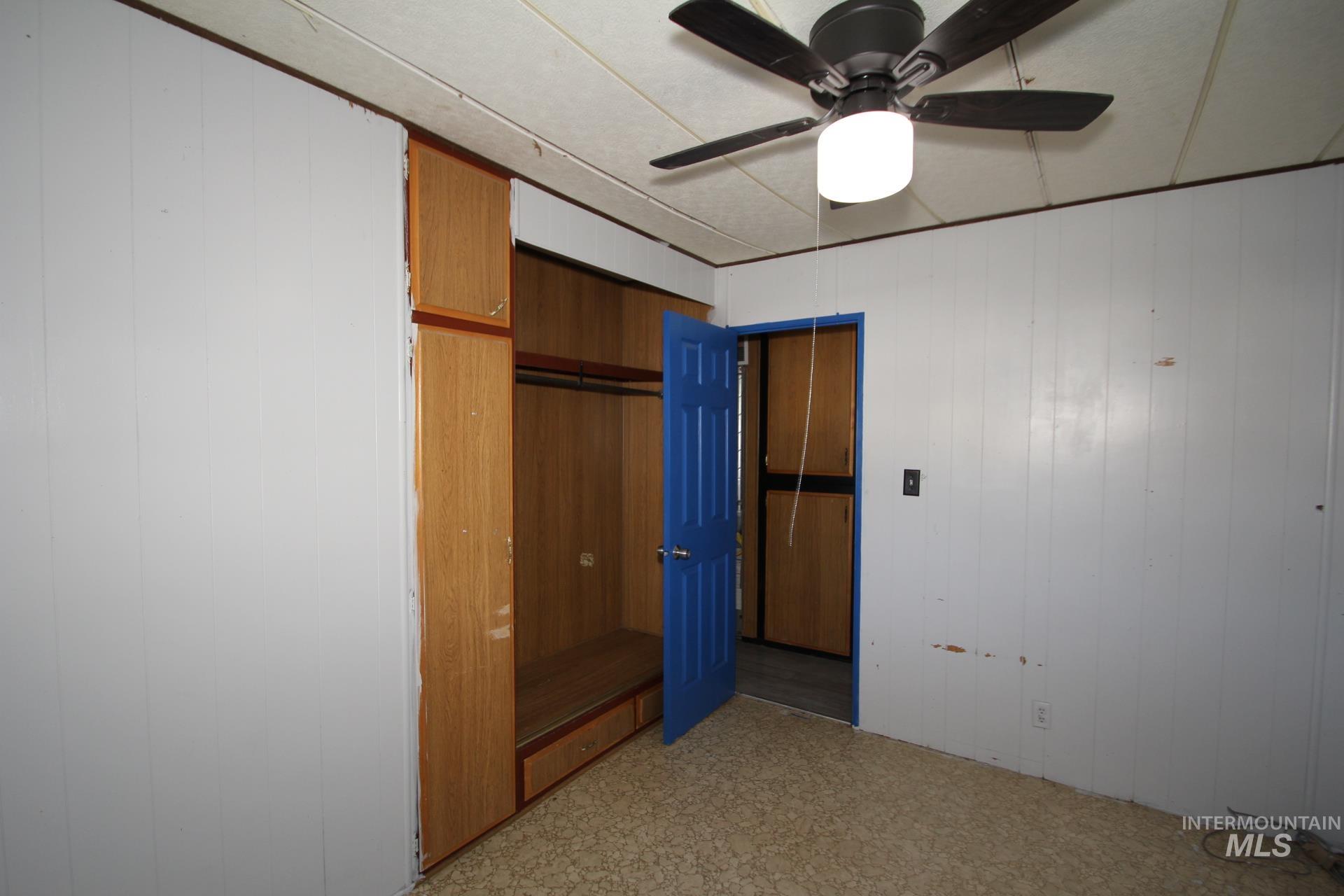 3845 S Carbondale, Meridian, Idaho 83642, 3 Bedrooms, 2 Bathrooms, Residential For Sale, Price $209,900,MLS 98978877